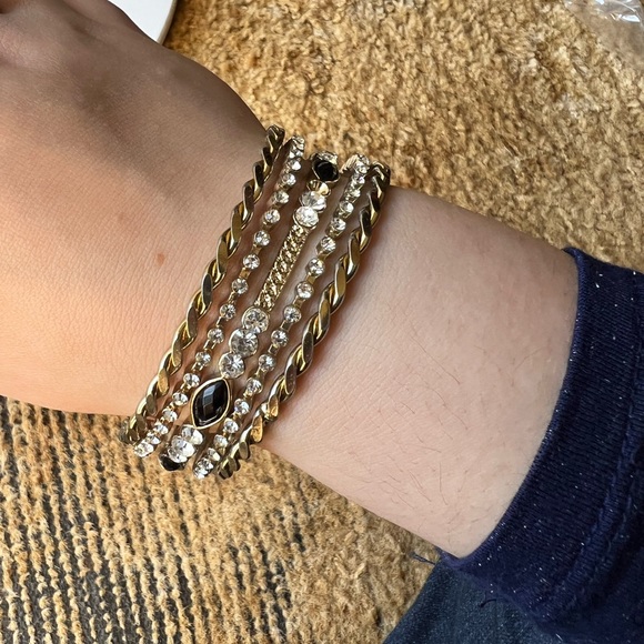 Beautiful 5 pice bangle bracelet set - Picture 4 of 17